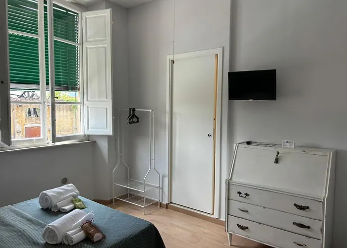 Bed and Breakfast Binario 5 Lucca